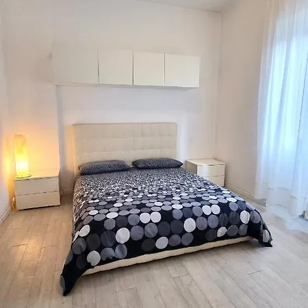 Affittimoderni Milano-white *
